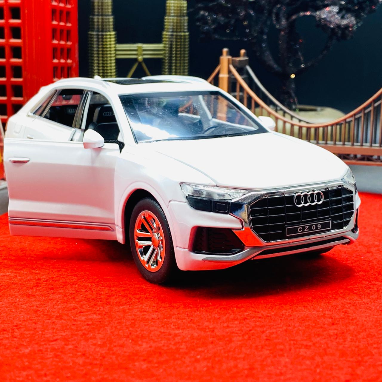 metal body audi q8 with lights and sound