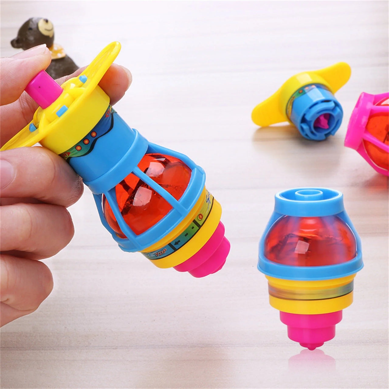 (2 Pcs) LED Glowing Top With Light And Sound