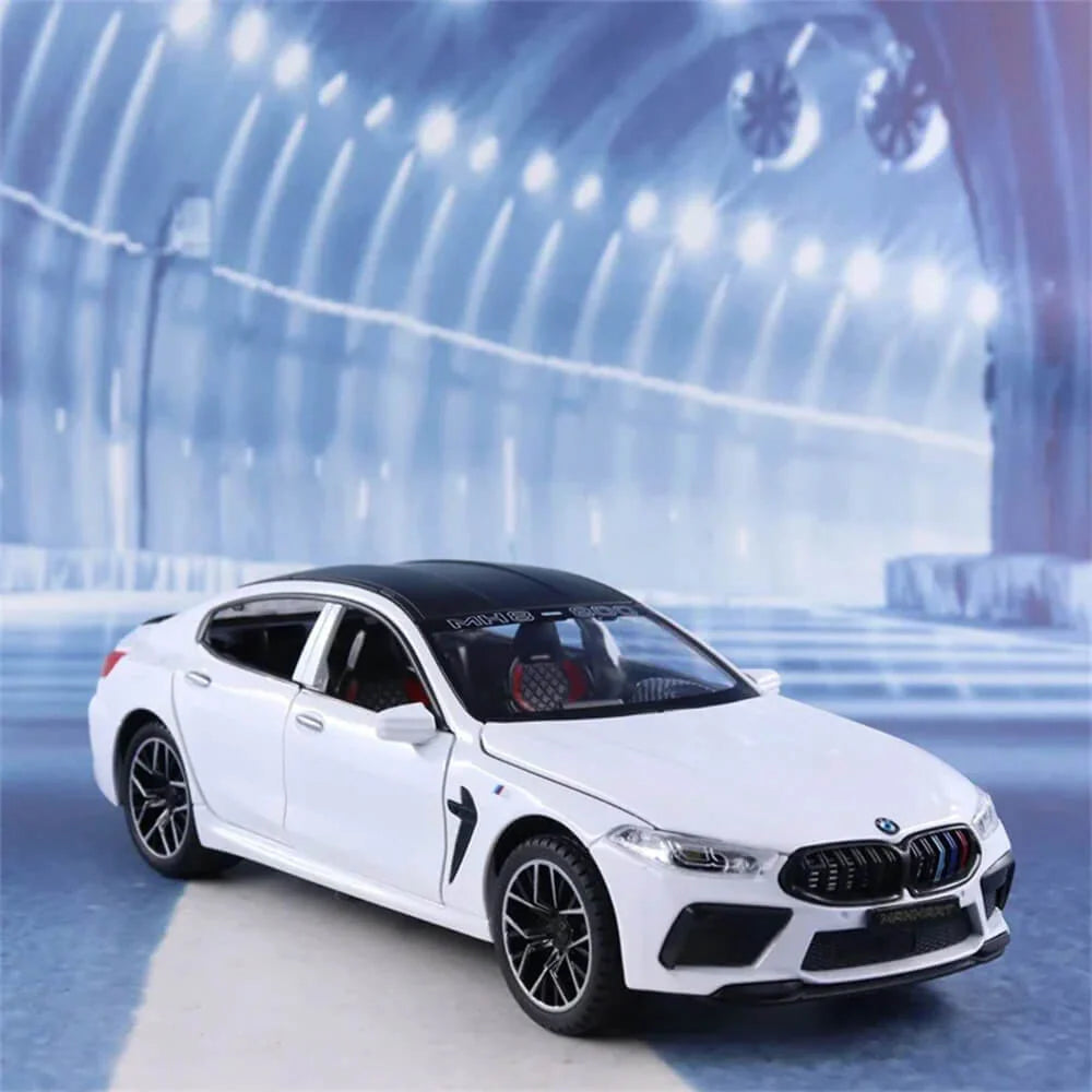 Diecast BMW M8 Car 1:24 Scale