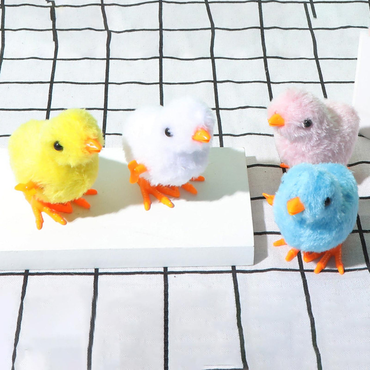 Jumping Chicken Wind up Clockwork Flipping Animal