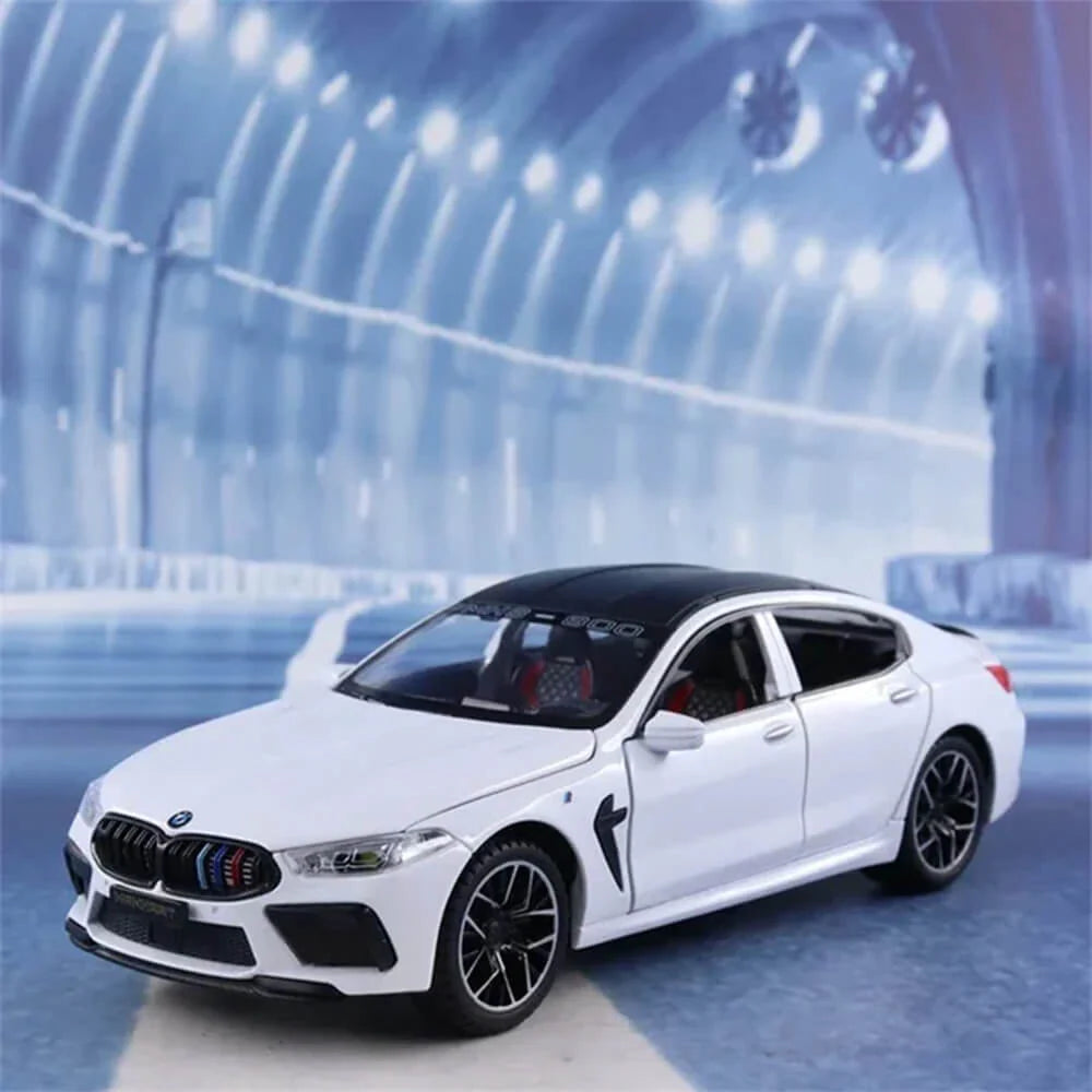 Diecast BMW M8 Car 1:24 Scale