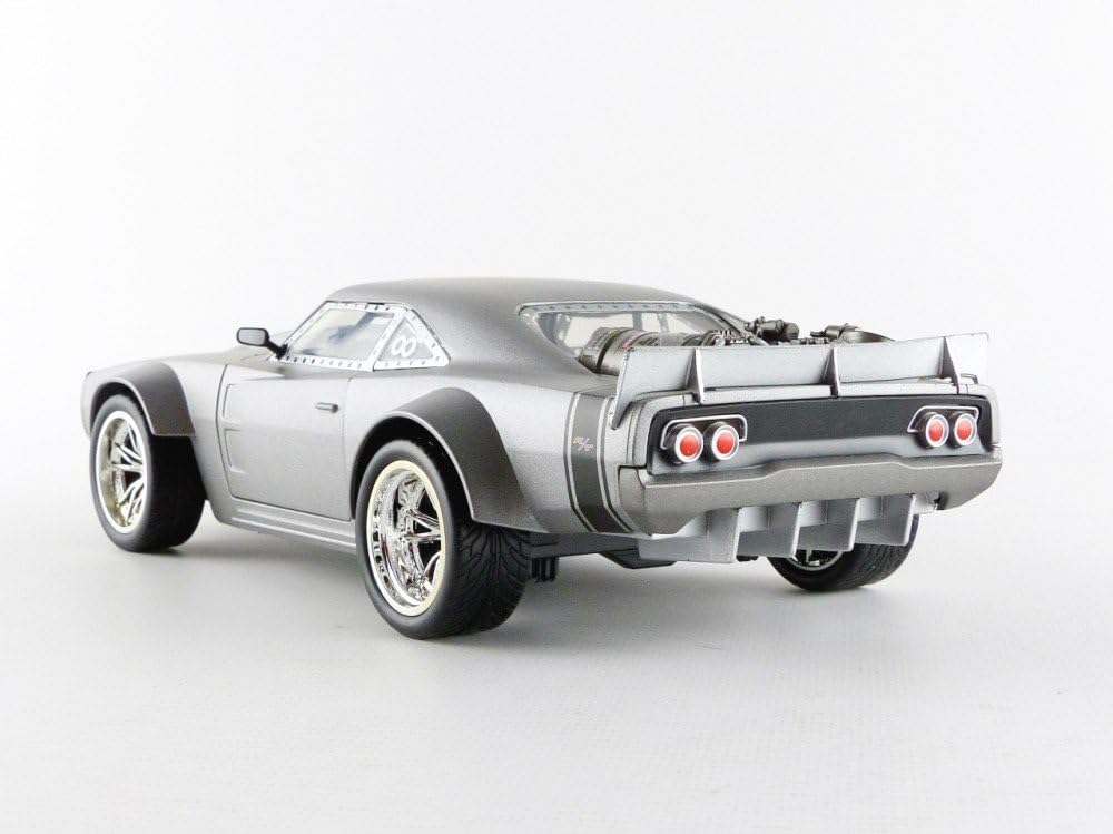 Fast & Furious 8 Diecast Model 1/24 Dom's Ice Charger