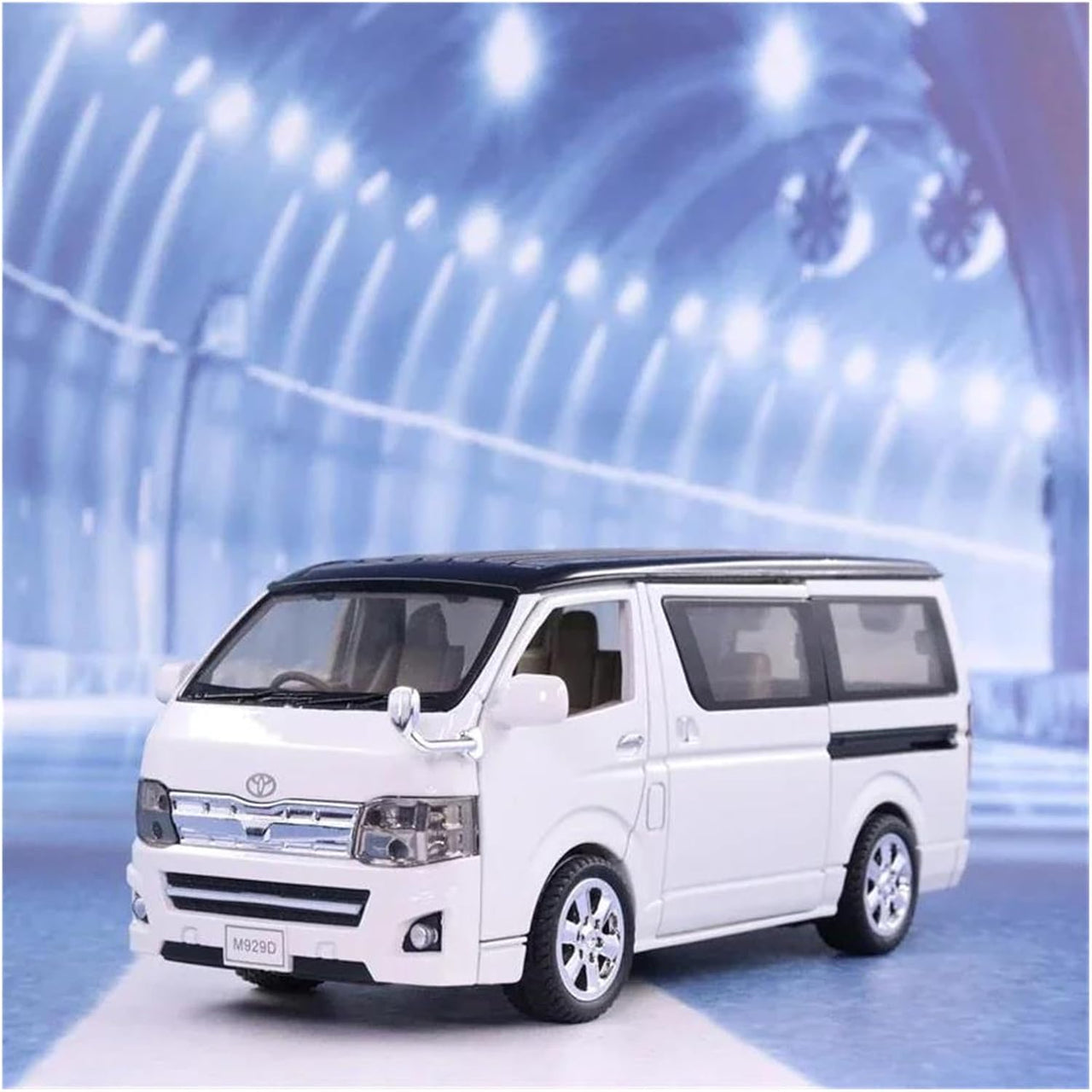 1/32 Scale Diecast Toyota Hiace Van