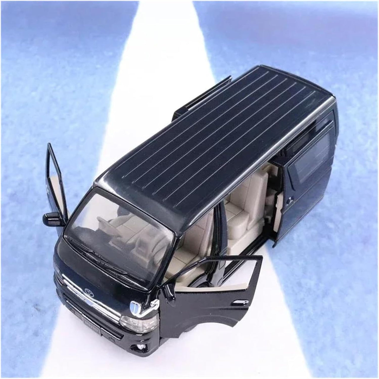 1/32 Scale Diecast Toyota Hiace Van