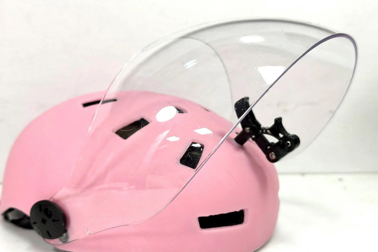 Helmet visor detail