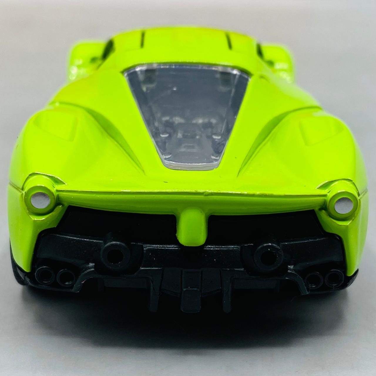 1:36 Ferrari Die-Cast Model Car