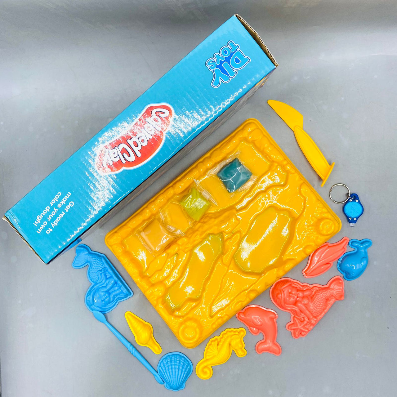 Colored Clay Glow in the Dark with 8 Different Fish Mold