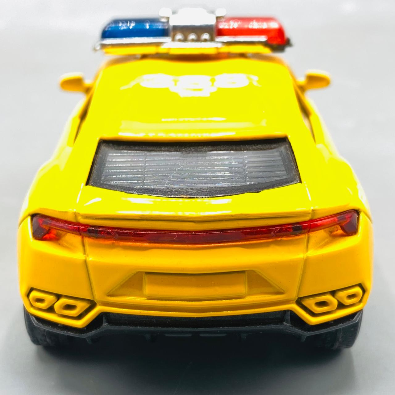1:32 Scale Die-Cast Yellow Police SUV Sportscar Model