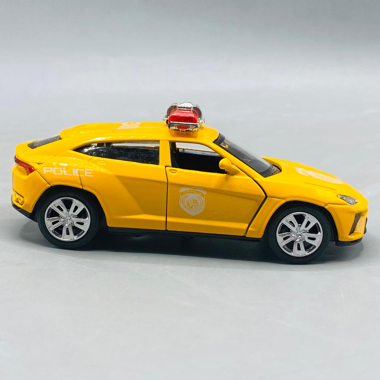 1:32 Scale Die-Cast Yellow Police SUV Sportscar Model