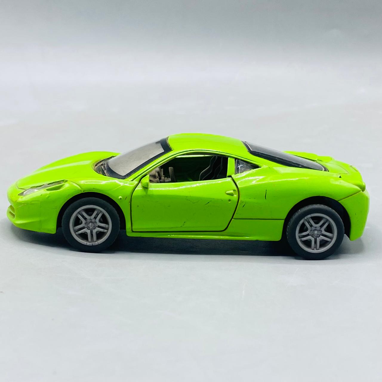 1:36 Scale Ferrari 458 Italia Diecast Metal Sports Car