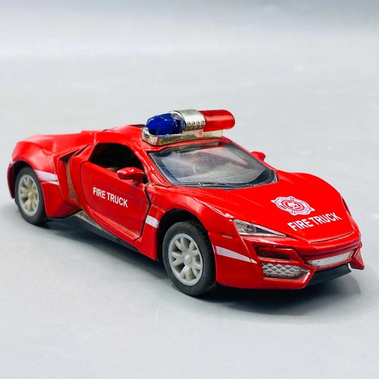 1:36 Scale Red Fire Supercar Die-Cast Model