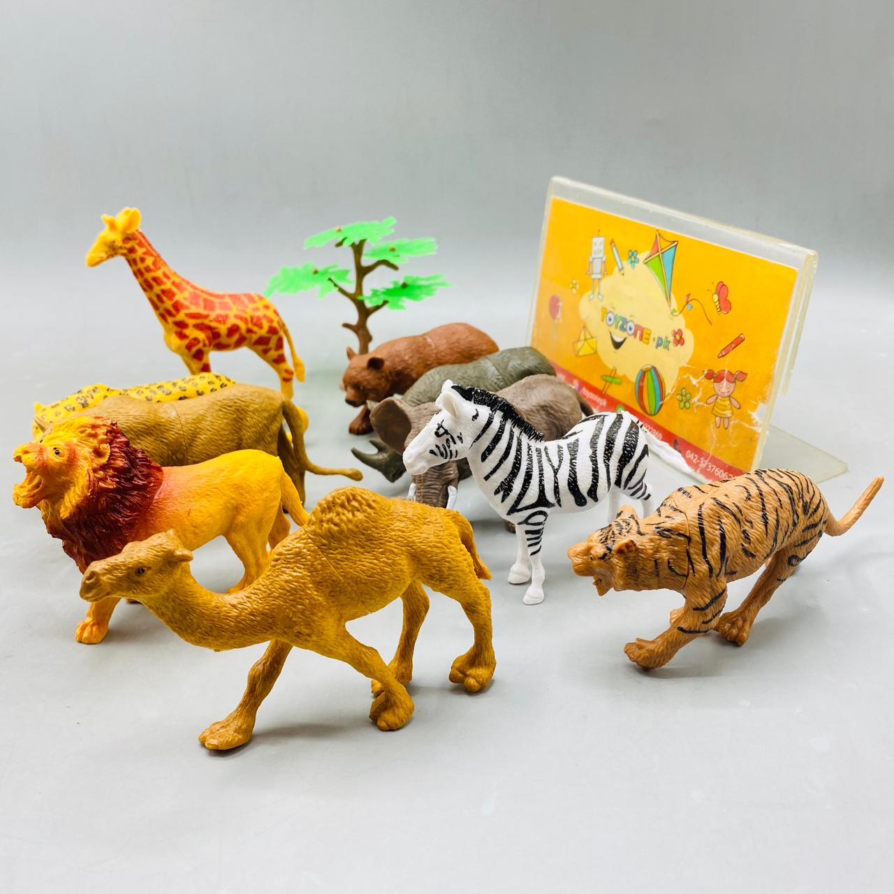 22 Piece Rubber Animal Zoo Box Set