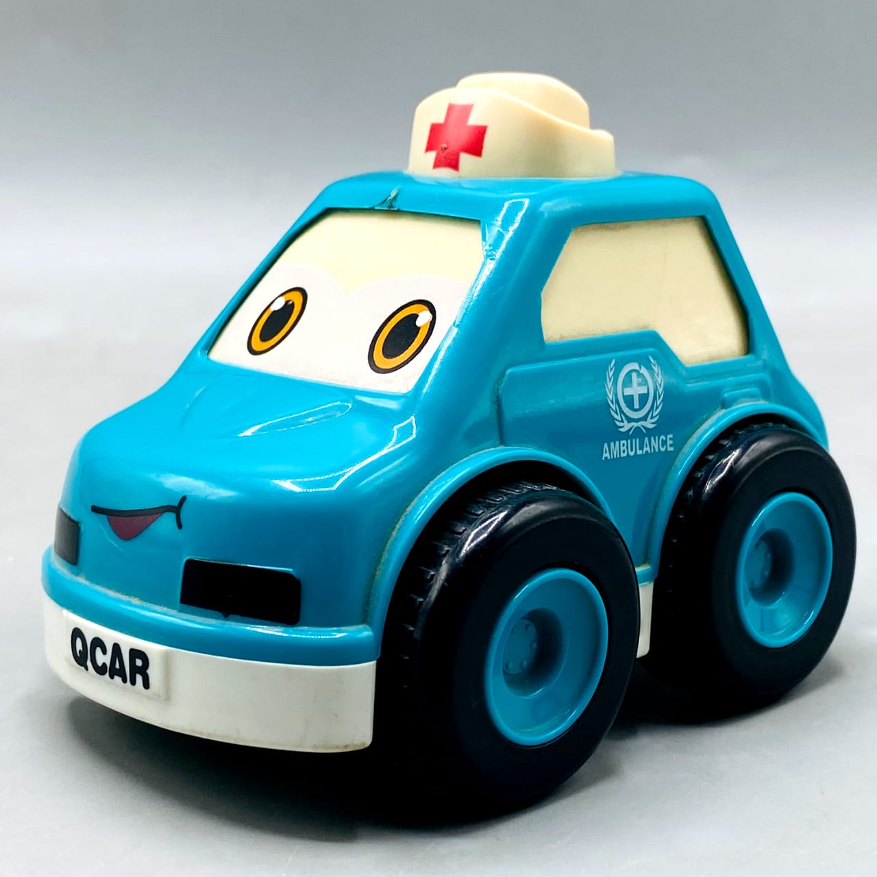 🚑 CAR Talking Ambulance Toy - Blue Friction Powered Vehicle with Character Face