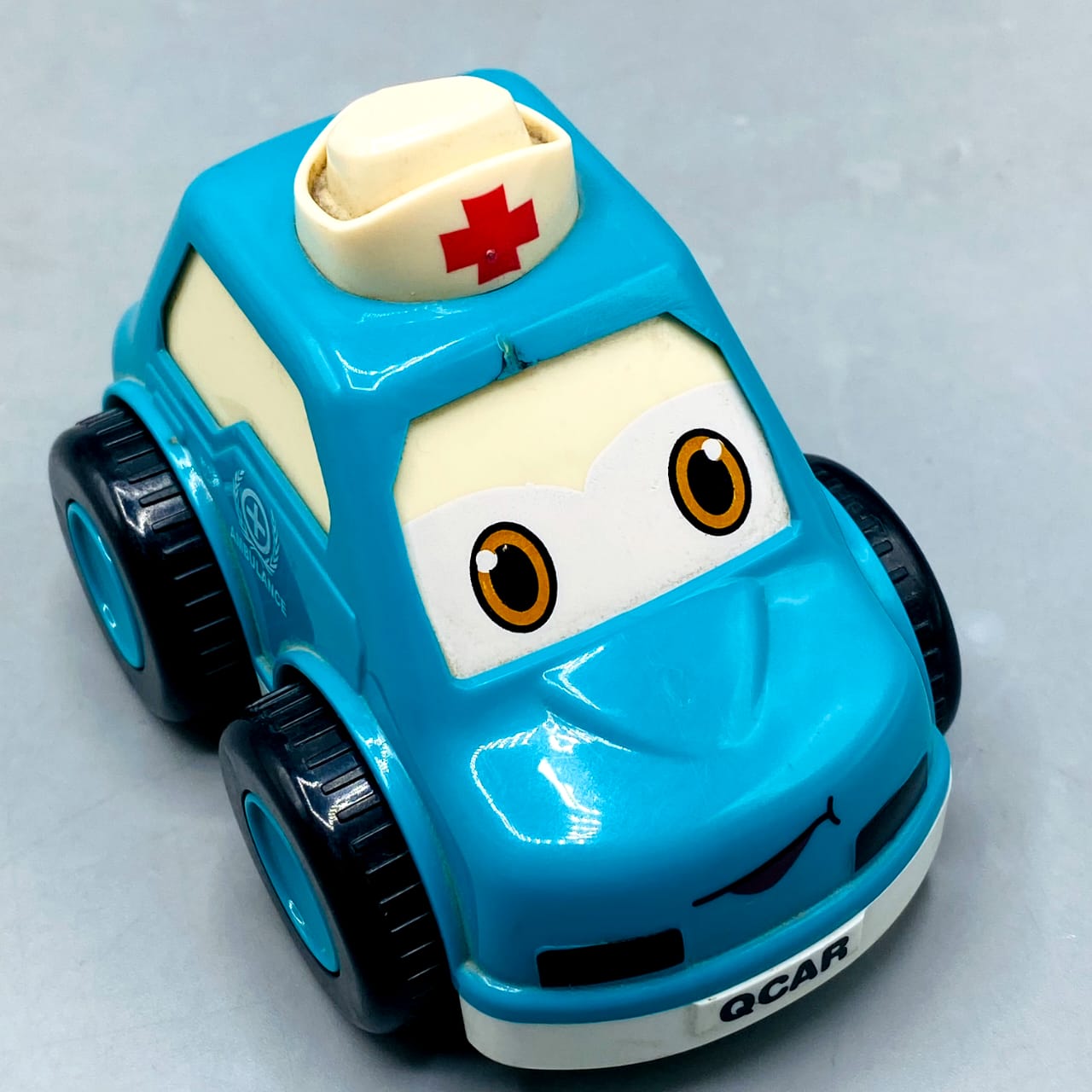 🚑 CAR Talking Ambulance Toy - Blue Friction Powered Vehicle with Character Face
