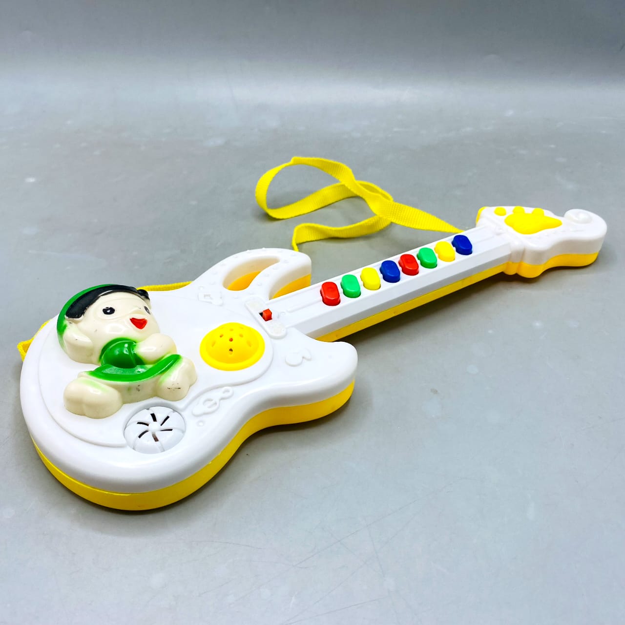 🎸 Toddler Electronic Guitar Toy - White and Yellow Musical Fun