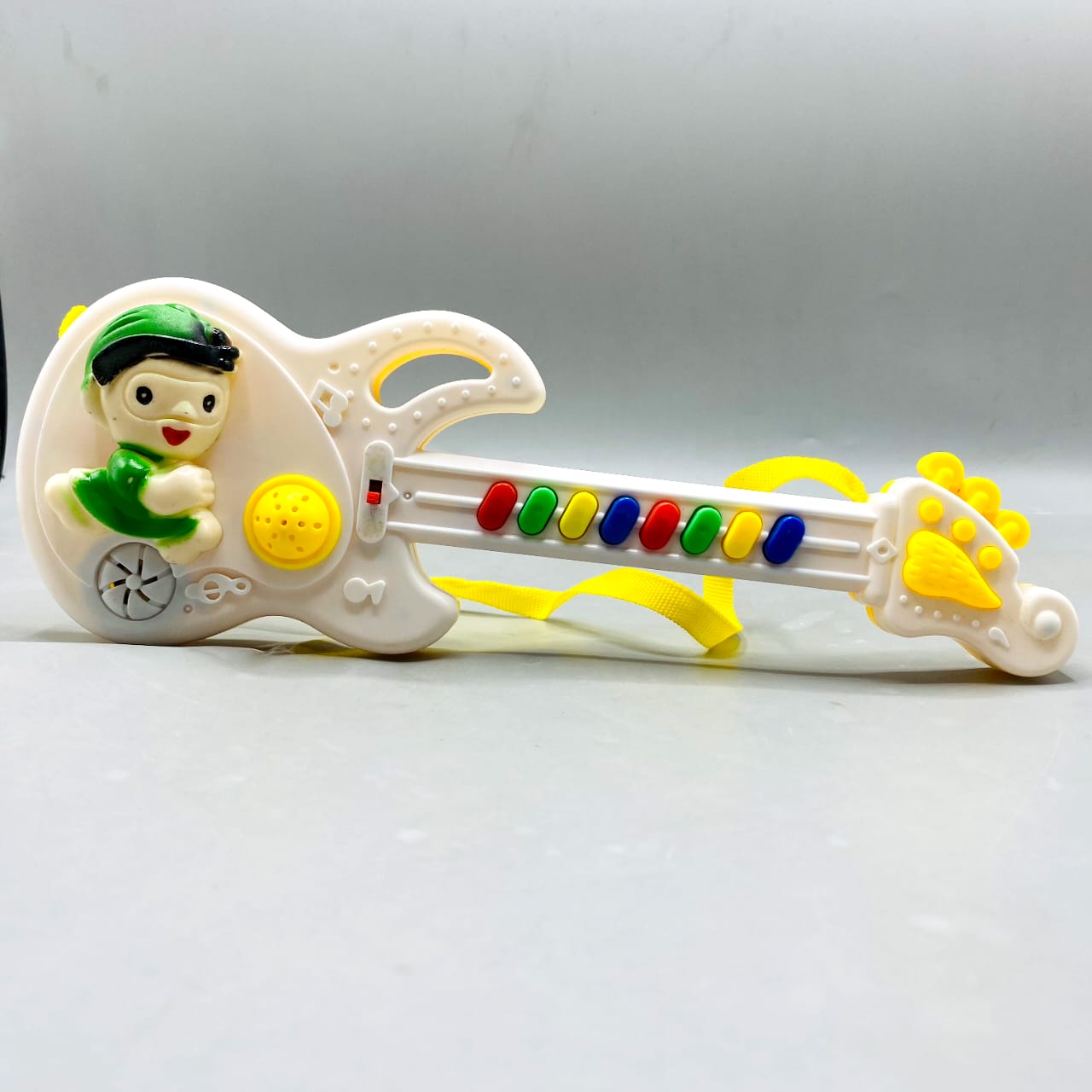 🎸 Toddler Electronic Guitar Toy - White and Yellow Musical Fun