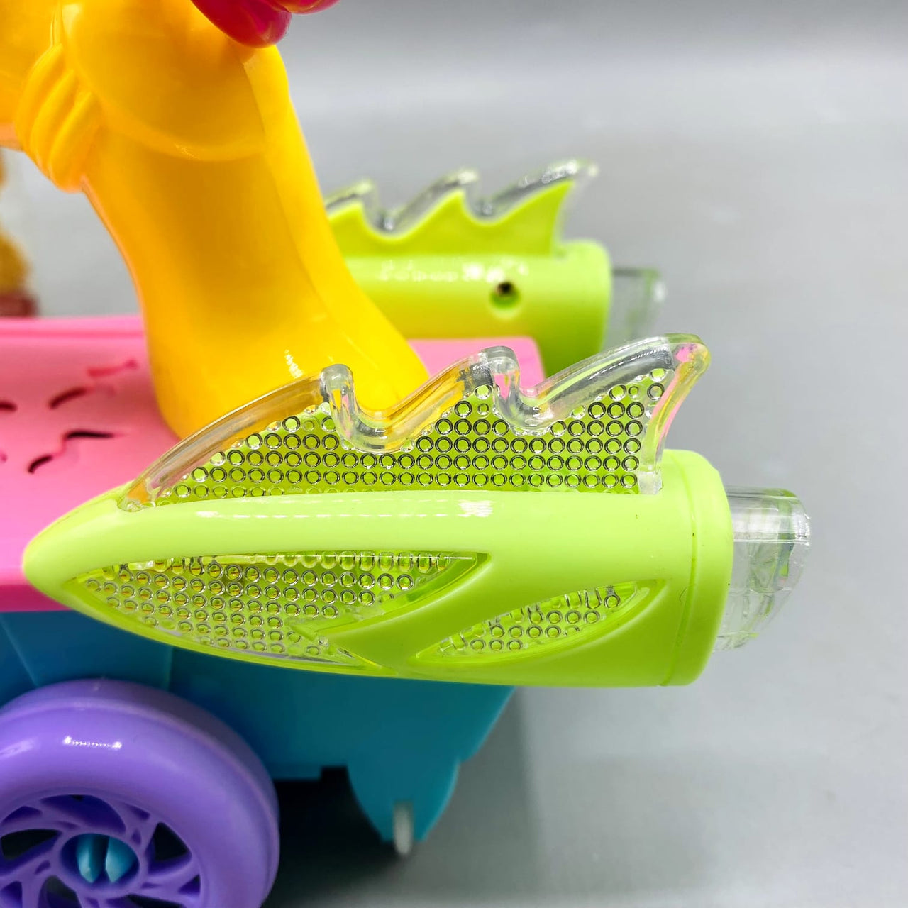 Fashion Girl Skateboard Doll With Light And Sound