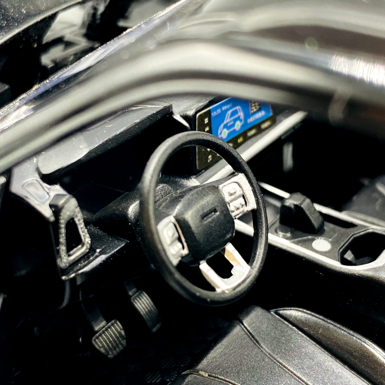 1:24 Diecast Haval X Dog With Light and Sound