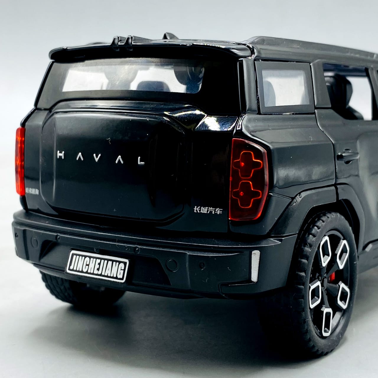 1:24 Diecast Haval X Dog With Light and Sound