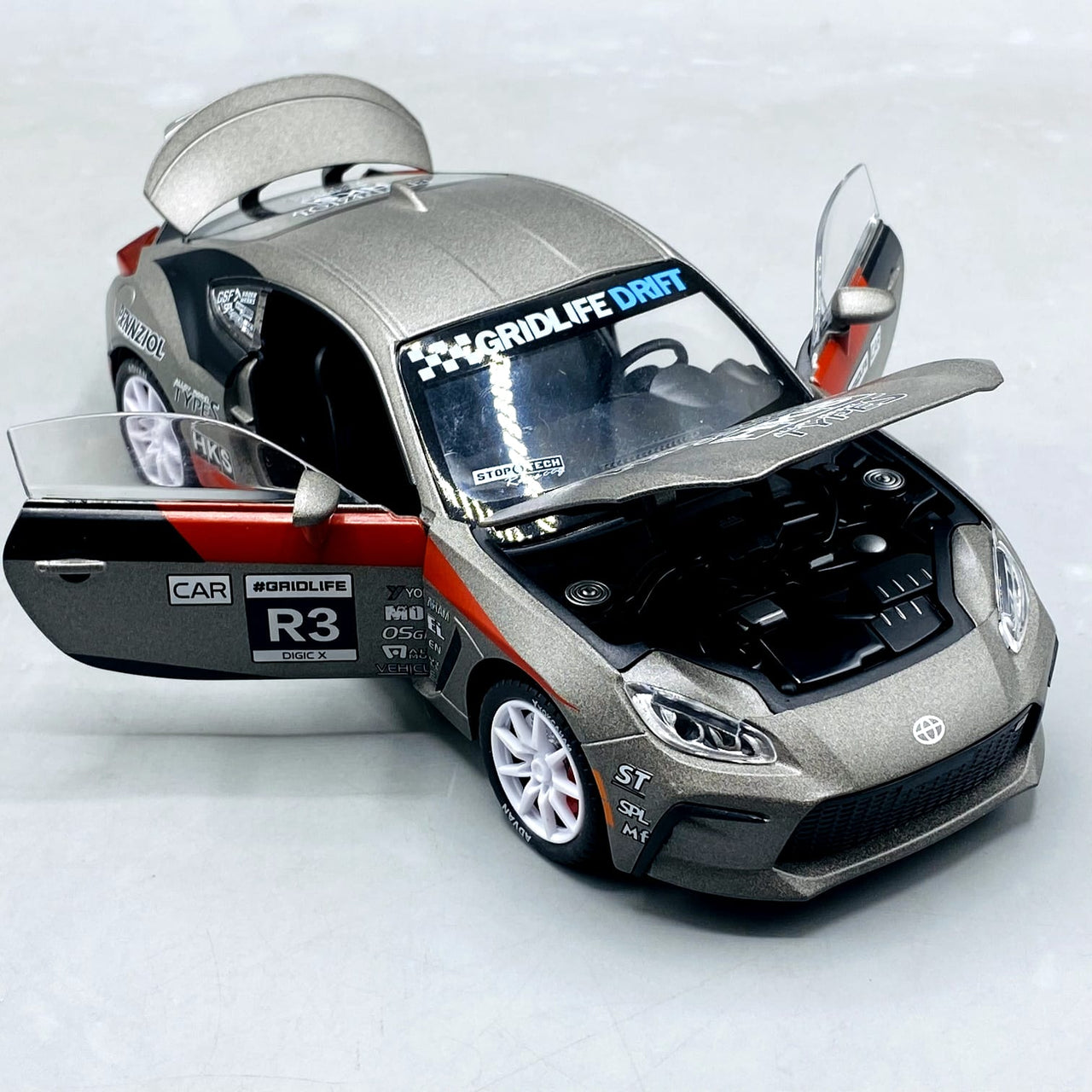 1:24 Diecast Toyota GR 86 GDM Racing Car With Light And Sound