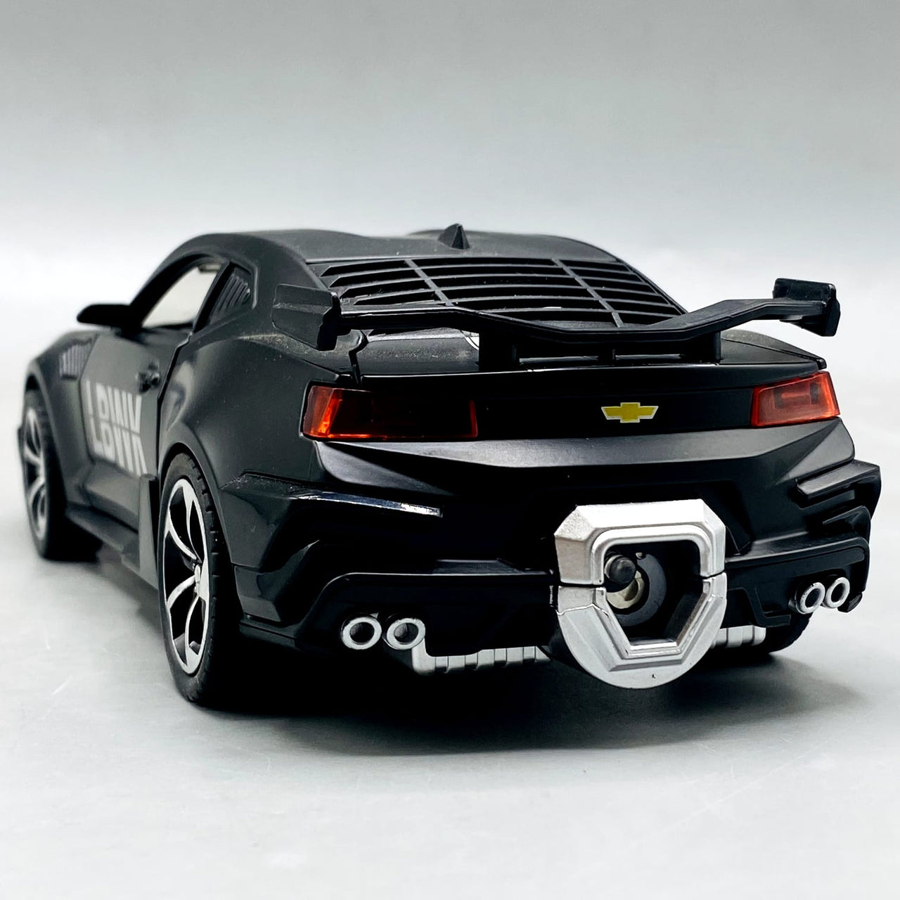 1:24 Diecast Chevrolet Camaro With Light Sound and Smoke