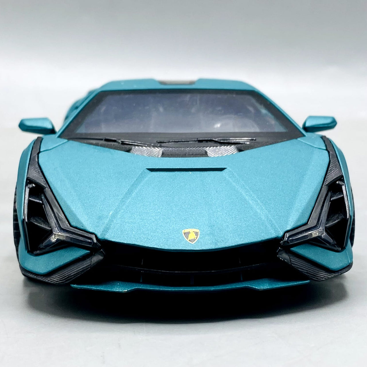 1:24 Diecast Lamborghini Siyan With Light, Sound, and Smoke