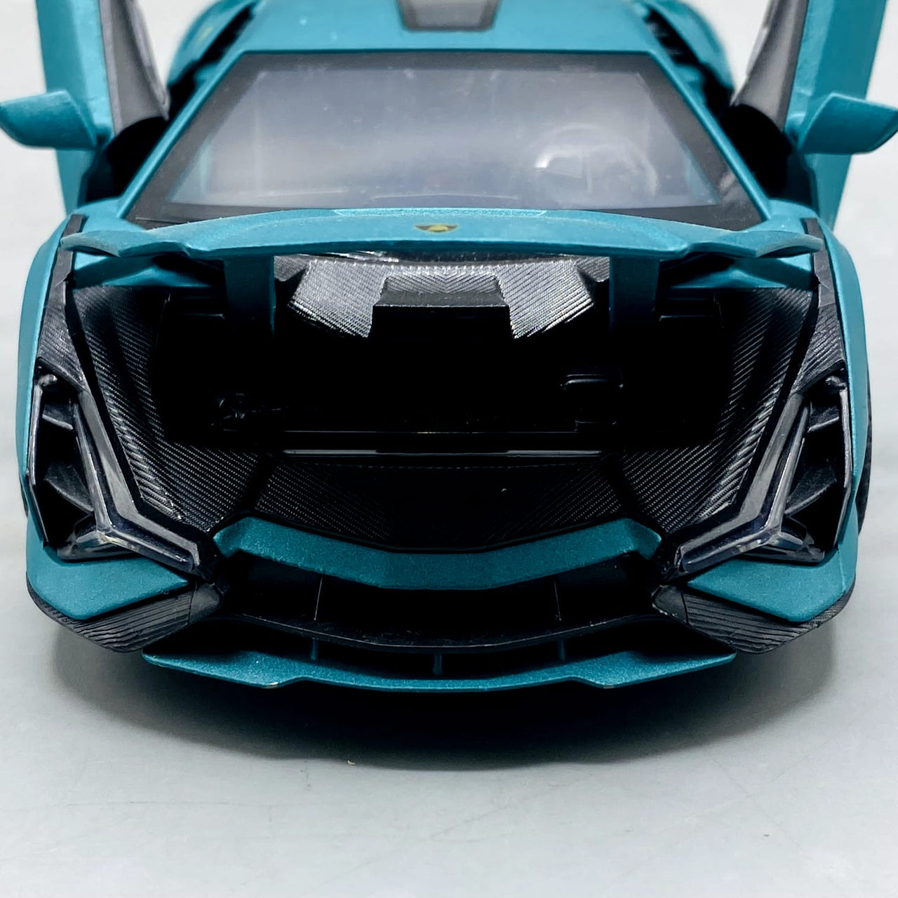 1:24 Diecast Lamborghini Siyan With Light, Sound, and Smoke