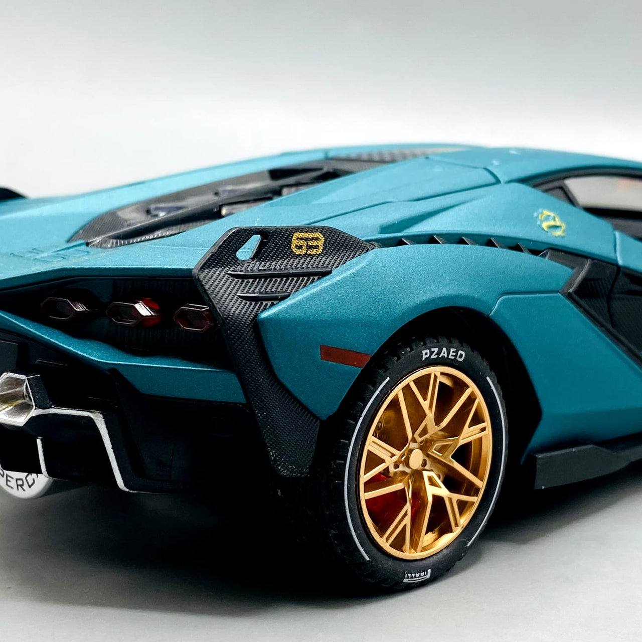 1:24 Diecast Lamborghini Siyan With Light, Sound, and Smoke