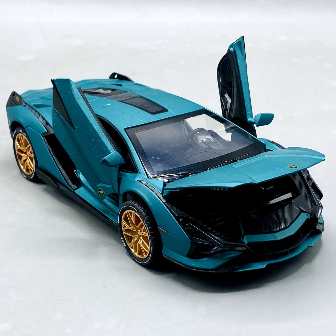 1:24 Diecast Lamborghini Siyan With Light, Sound, and Smoke