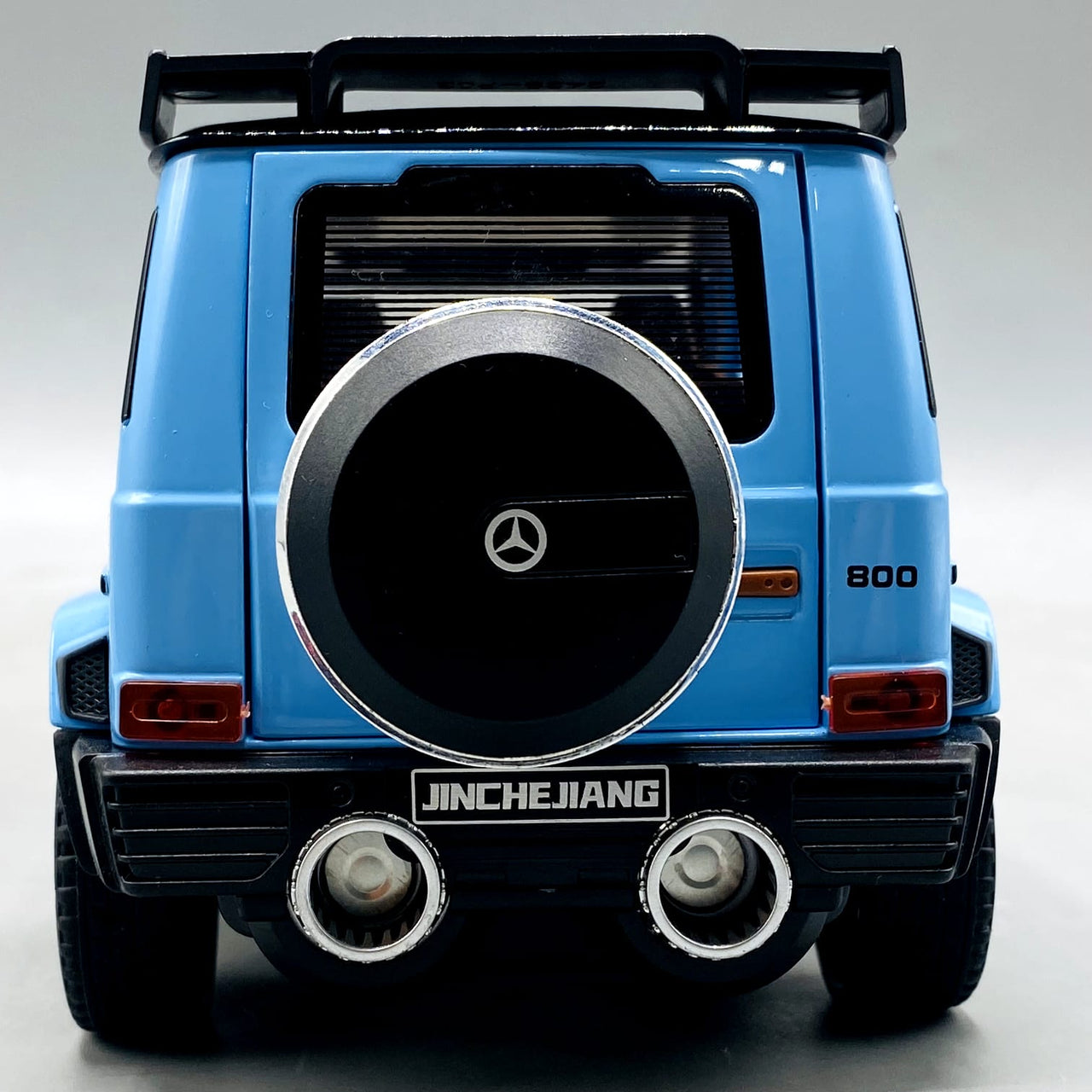 1:24 Diecast Mercedes Benz G800 With Light Sound and Smoke