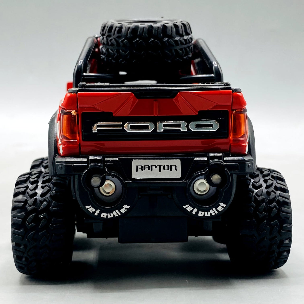 1:24 Diecast Ford Raptor With Light Sound and Smoke