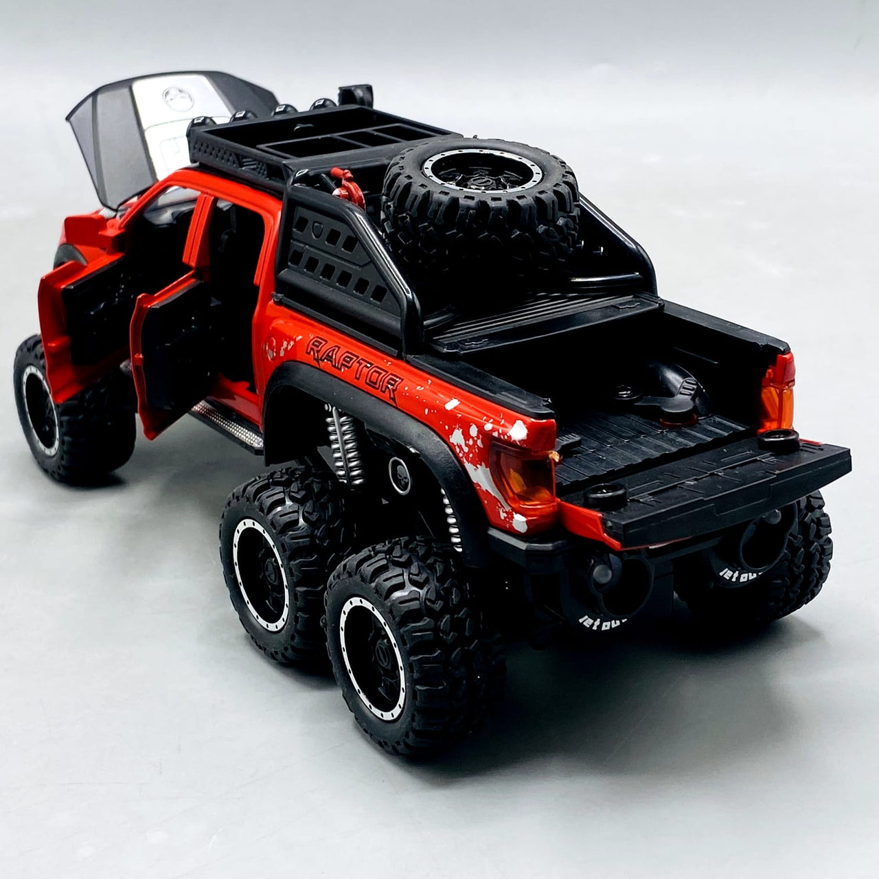 1:24 Diecast Ford Raptor With Light Sound and Smoke