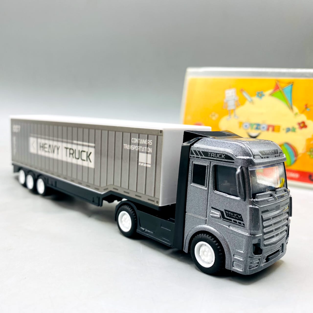 10-Inch Free Wheel Metal Truck With 3 Mini Metal Car Set