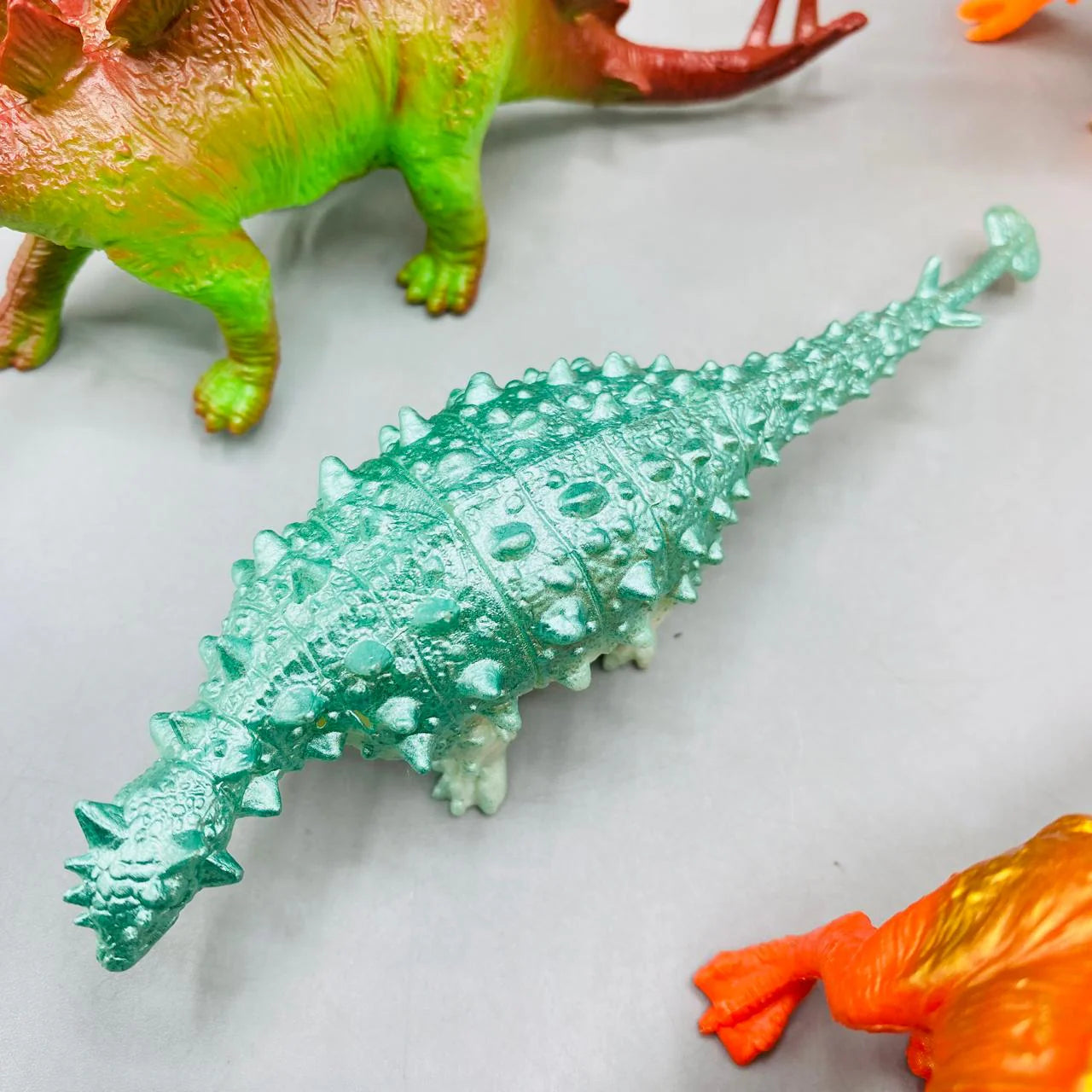 22 Piece Rubber Animal Zoo Box Set