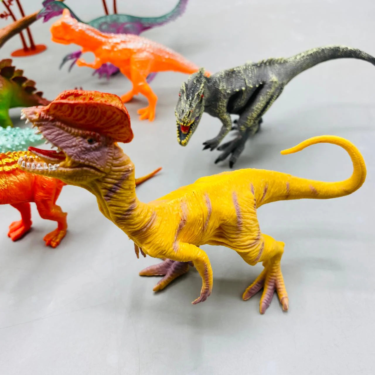 22 Piece Rubber Animal Zoo Box Set