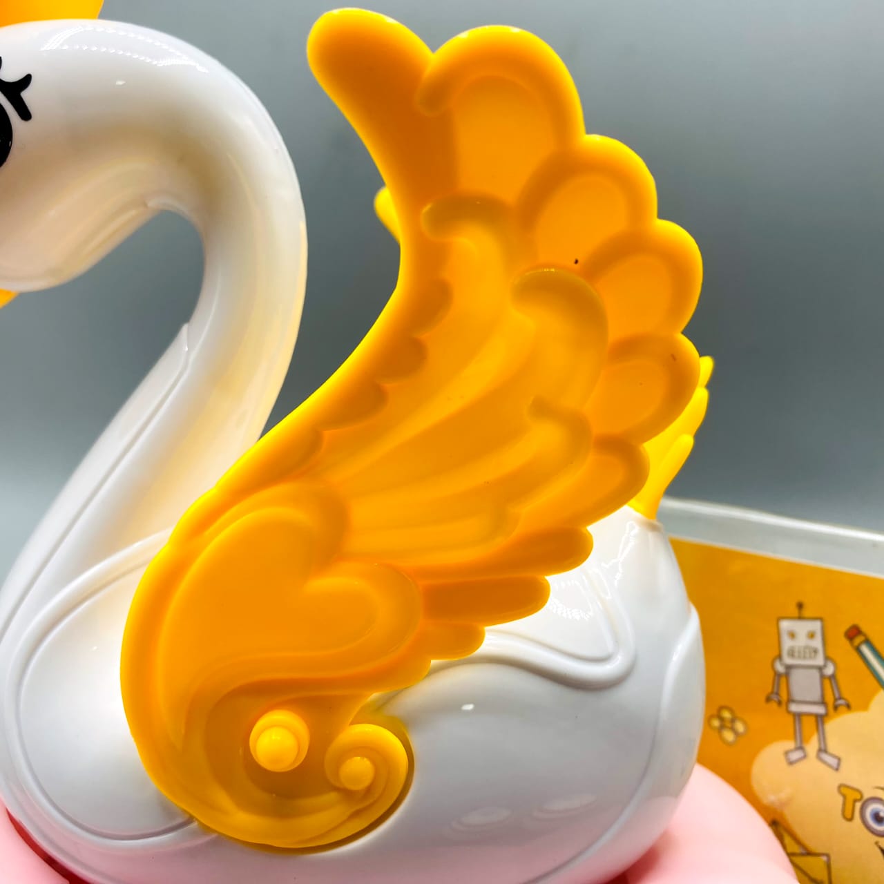 360 Rotate Floting Funny Swan With Light And Sound
