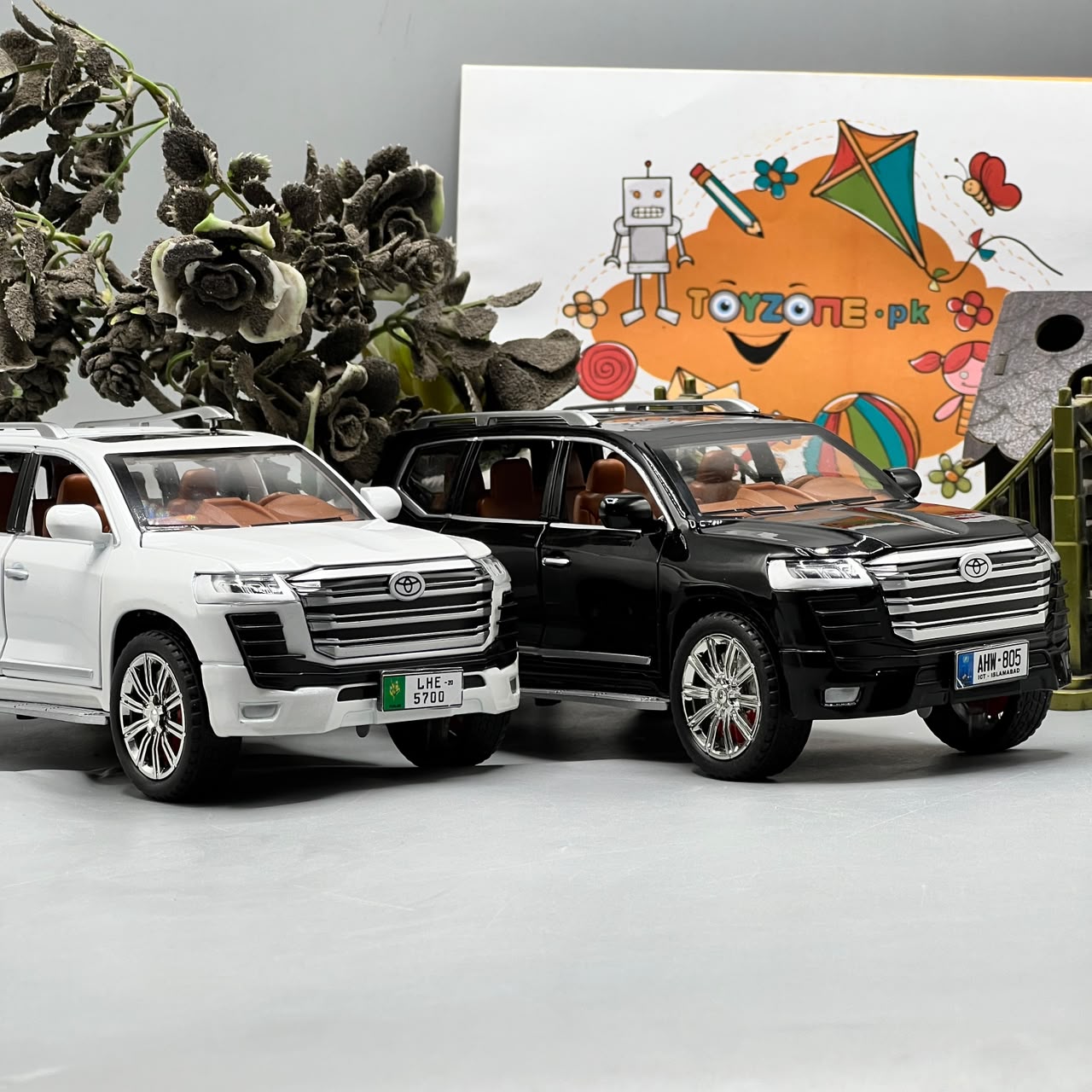 1:24 Diecast Toyota Land Cruiser LC300