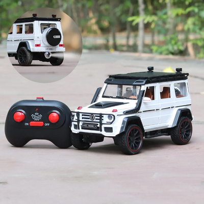 1:24 Remote Control Mercedes Benz G-Class Diecast Car Light And Sound With Smoke Effect