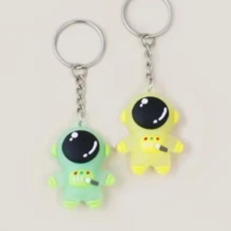 2pcs Classy 3D Astronaut Keychain