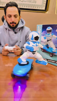360° Rotate Skateboard Robot with Light And Sound