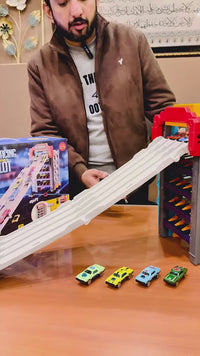 Auto Circuit Racing Parking Lot with 8 Mini Cars (Without Battery)