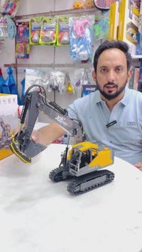 2.4G Remote Control Construction Excavator XF Model