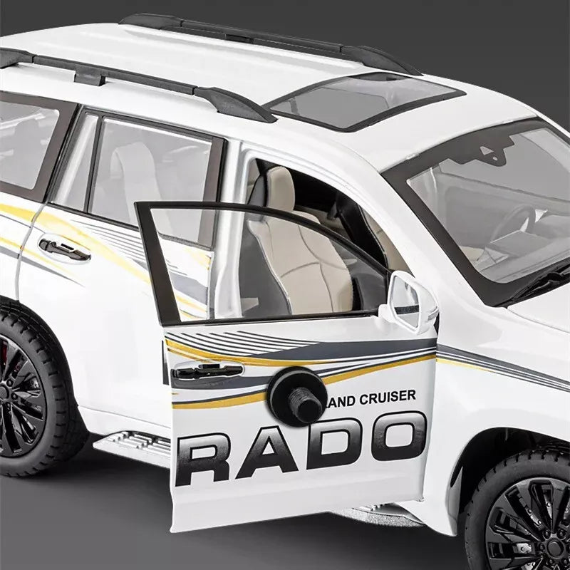 1:18 Toyota Land Cruiser Prado Diecast Suv Car Model Toys For Boy Gifts Collection Hobby White Green With New Original Box 23 1:18 Toyota Land Cruiser Prado Diecast Suv Car Model Toys For Boy Gifts Collection Hobby White Green With New Original Box