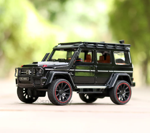 1:24 Remote Control Mercedes Benz G-Class Diecast Car Light And Sound With Smoke Effect