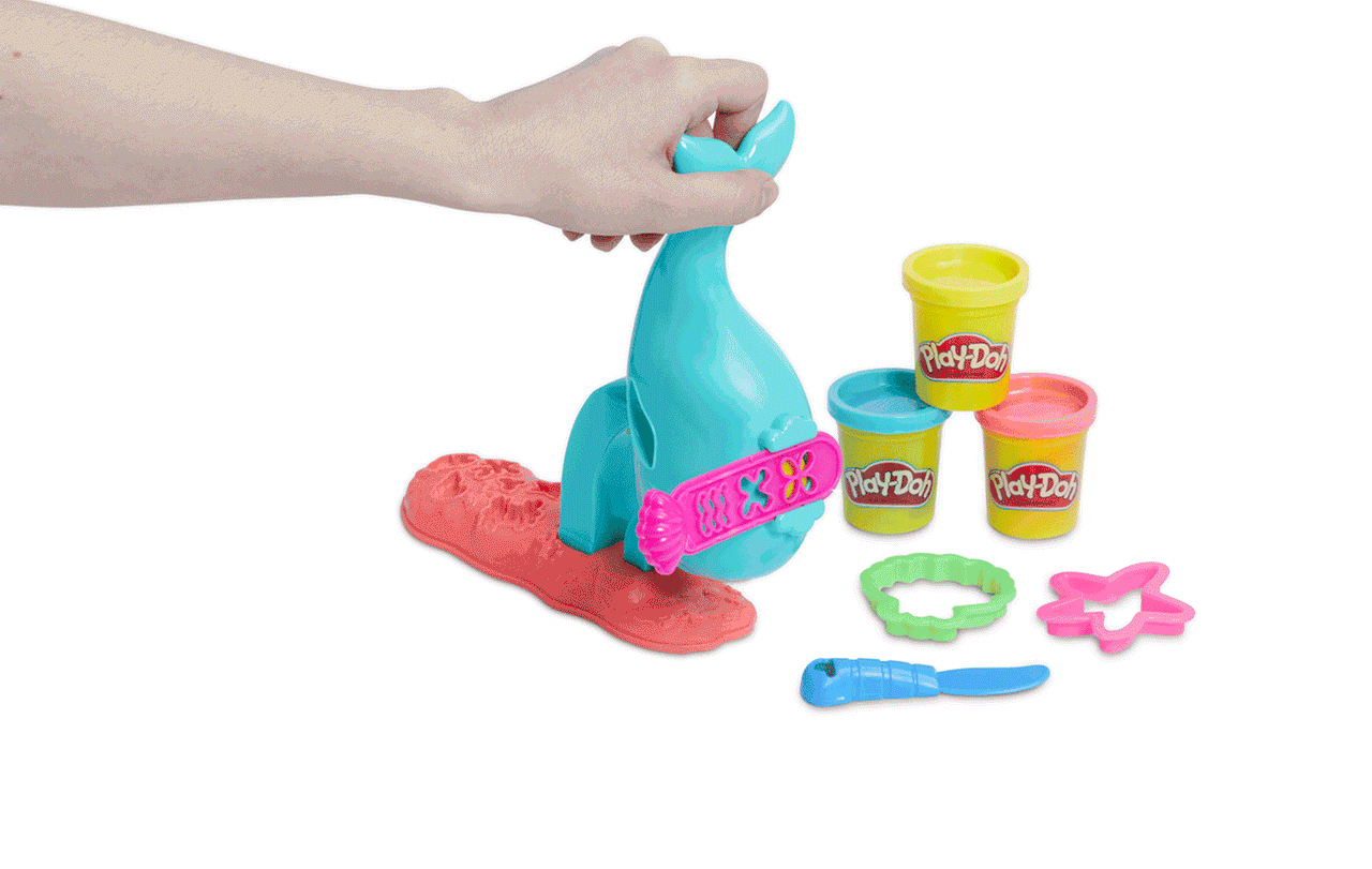 hasbro play doh wavy the whale 1