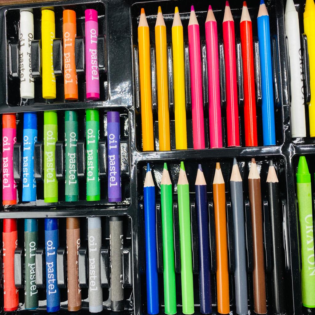 150 piece deluxe art set briefcase