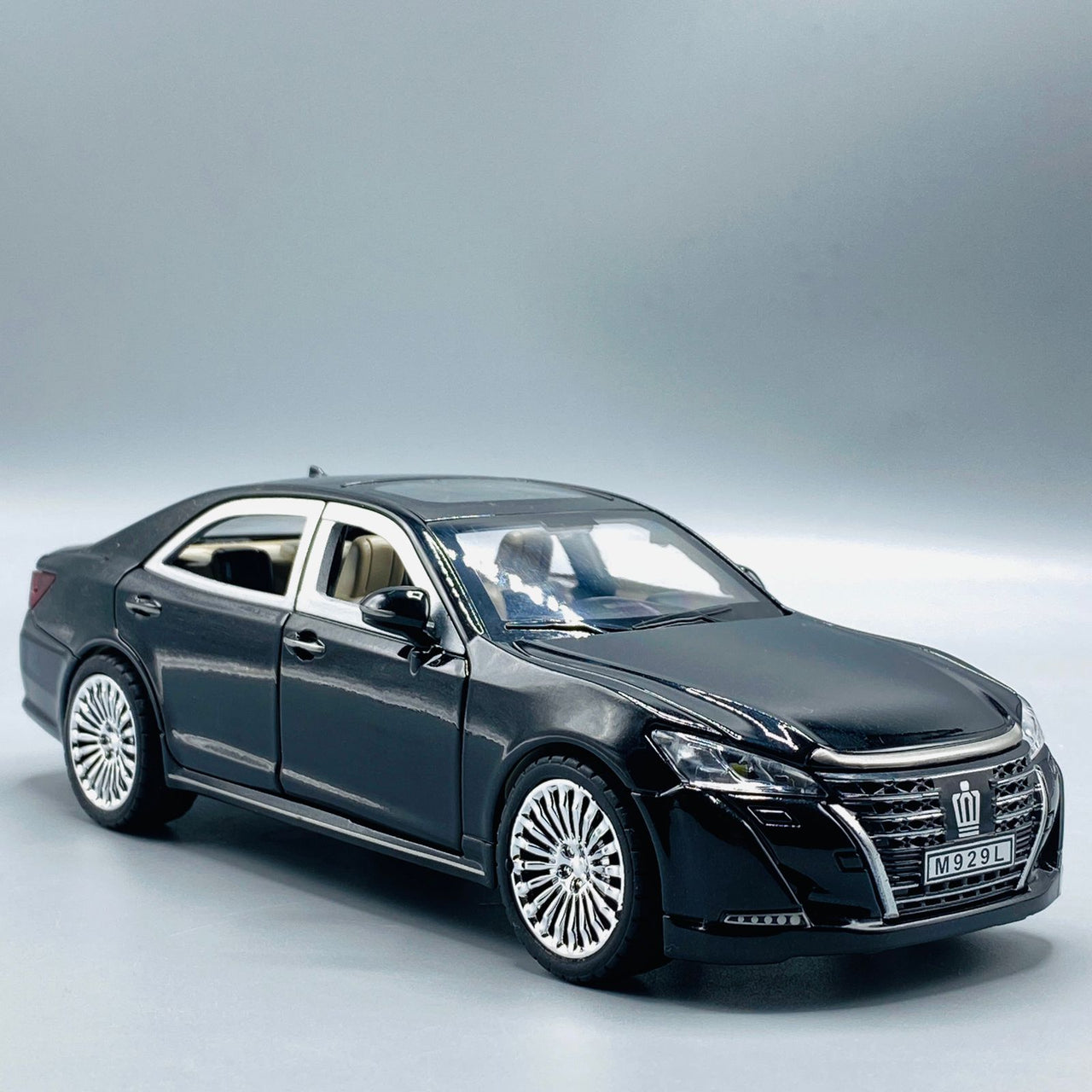 diecast toyota crown pull back car