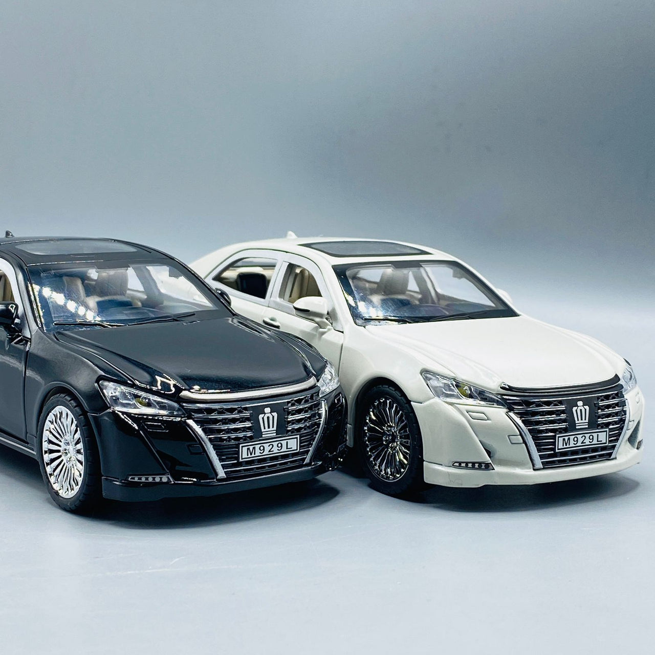 diecast toyota crown pull back car