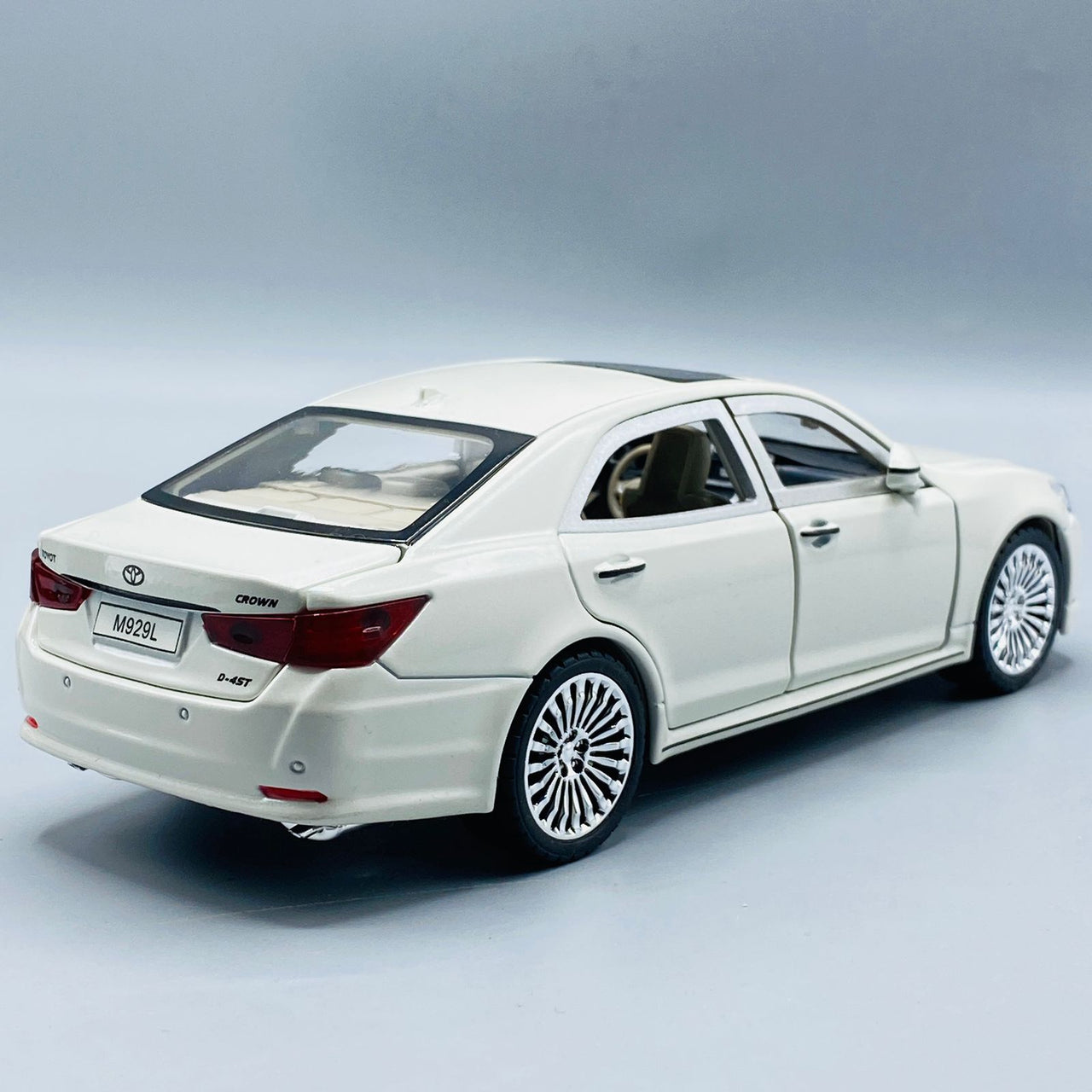 diecast toyota crown pull back car