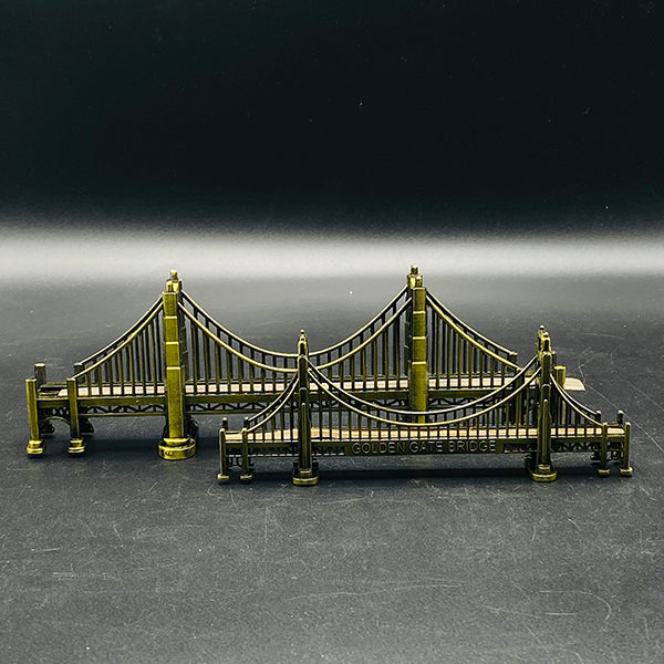 metal souvenir golden gate bridge